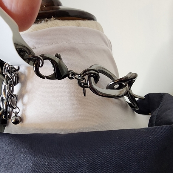 NEW Premier Designs Limited Edition Roxy Necklace Lightweight Gunmetal - Picture 4 of 13